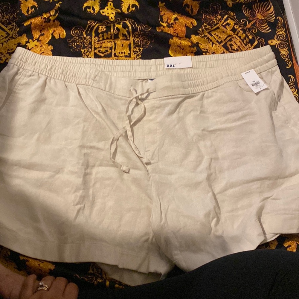 Cream/Beige Shorts